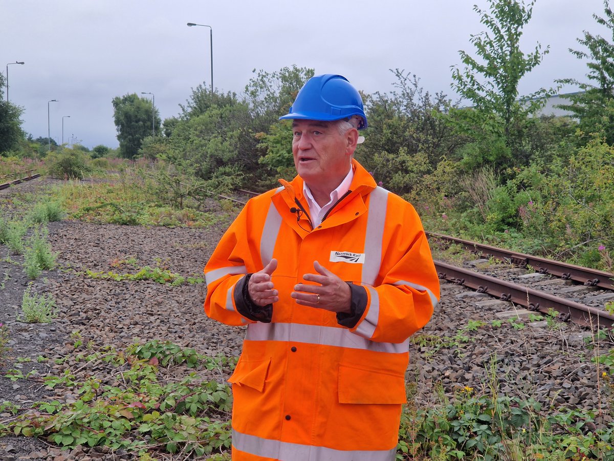 transport_north's tweet photo. A huge thanks to @networkrail for help in filming a new @LeamsideLine video today across the North East.
#ReOpenLeamside #GrowTheNE #rail #transport https://t.co/FWop9jwx71