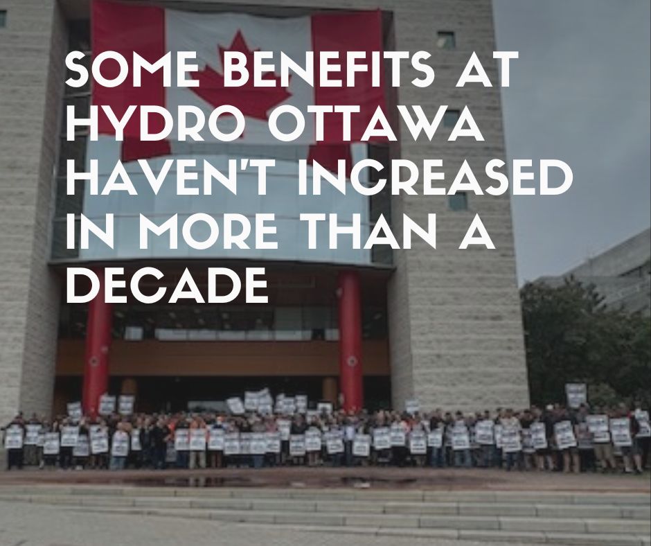 IBEWLocal636's tweet photo. By ensuring unionized workers have proper health and paramedical benefits, @hydroottawa employees can perform at their physical and mental best on the job.

⚡️This is particularly vital for those that perform dangerous work in the field.⚡️

#safetyisserious #StrikeDay38 https://t.co/Pu3XuTWQX9