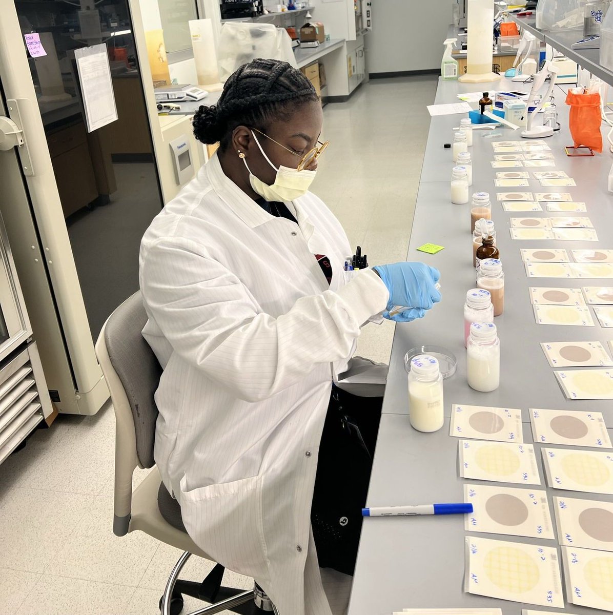 The MDH Laboratories Administration is proud to be a public health partner in the @APHL fellowship program and hosting Makayla Enchill. She is the first inaugural fellow in Food Safety.  #aphlfellowship