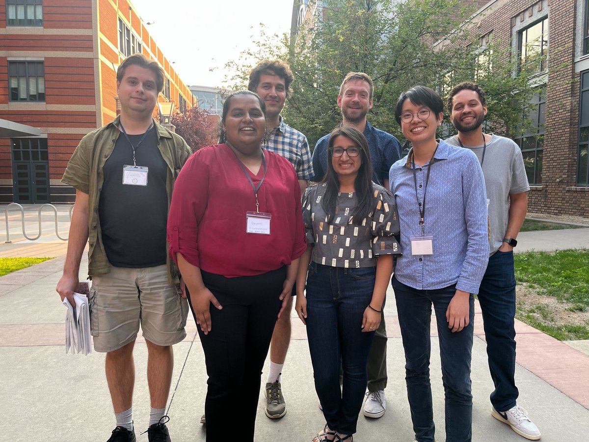 BrgochChemistry's tweet photo. Awesome to see the Brgoch group and alumni @ShrutiHariyani @ChemViswanathan @xamberlim @MansouriTehrani Jacob, Gordon, and Anton getting together at #NASSCC! Sorry I couldn’t join this year! Thanks to @MichelleDolgos for organizing! https://t.co/1pdwQBaHm4