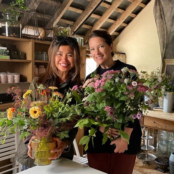 FlowersFromTheFarm (@flowers_ft_farm) on Twitter photo TONIGHT at 8pm on <a href="/GWandShows/">BBC Gardeners World</a>: <a href="/Flowers_ft_Farm/">FlowersFromTheFarm</a> member Aizel Finch of Yalham Hayes Flower Farm takes the lovely <a href="/RacheldeThame/">Rachel de Thame</a> around her Somerset plot. It will also be available to watch on <a href="/BBCiPlayer/">BBC iPlayer</a> bbc.co.uk/programmes/m00β¦ #GardenersWorld #britishflowers TONIGHT at 8pm on <a href="/GWandShows/">BBC Gardeners World</a>: <a href="/Flowers_ft_Farm/">FlowersFromTheFarm</a> member Aizel Finch of Yalham Hayes Flower Farm takes the lovely <a href="/RacheldeThame/">Rachel de Thame</a> around her Somerset plot. It will also be available to watch on <a href="/BBCiPlayer/">BBC iPlayer</a> bbc.co.uk/programmes/m00β¦ #GardenersWorld #britishflowers