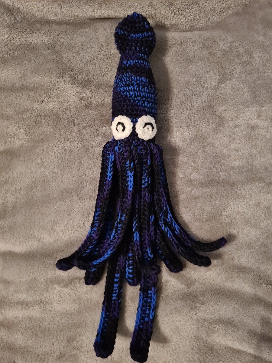 oldgreysoul's tweet image. Made a dark little emo squid but don't worry... he's happy to go live with a Shark 🦈