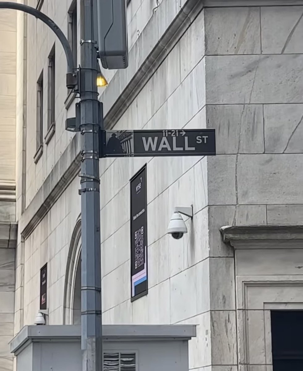 AndyNFTs's tweet photo. The Next Rockefeller Is Here. https://t.co/7uT89qUeHq