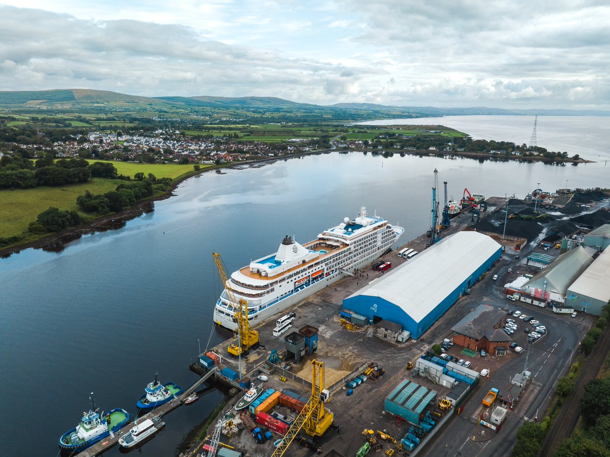 FoylePort's tweet photo. What a week! ๐ข๐ข๐ข
We were thrilled to welcome @regentcruises Seven Seas Splendor, #CFCCroisiรจres Renaissance and @Silversea Silver Shadow - that's three ships in just three days bringing over 3,000 passengers and crew to Ireland's North West ๐
#Cruise #LoughFoyle #FoylePort https://t.co/VWRaleWhyF