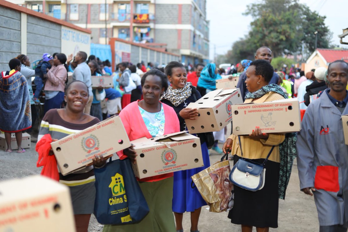 KWamatangi's tweet photo. Asante sana Githurai.
We delivered kienyeji chicks in Githurai
The birds are being distributed in all 60 wards as part of our social-economic development agenda. https://t.co/YBbuXohSzZ