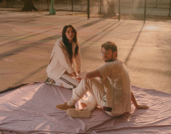 Brooklyn-based indie band <a href="/stolenjars/">Stolen Jars</a> have shared a new album, 'I Won't Let Me Down,' out everywhere now. Listen to the album here.
undertheradarmag.com/news/stolen_ja…