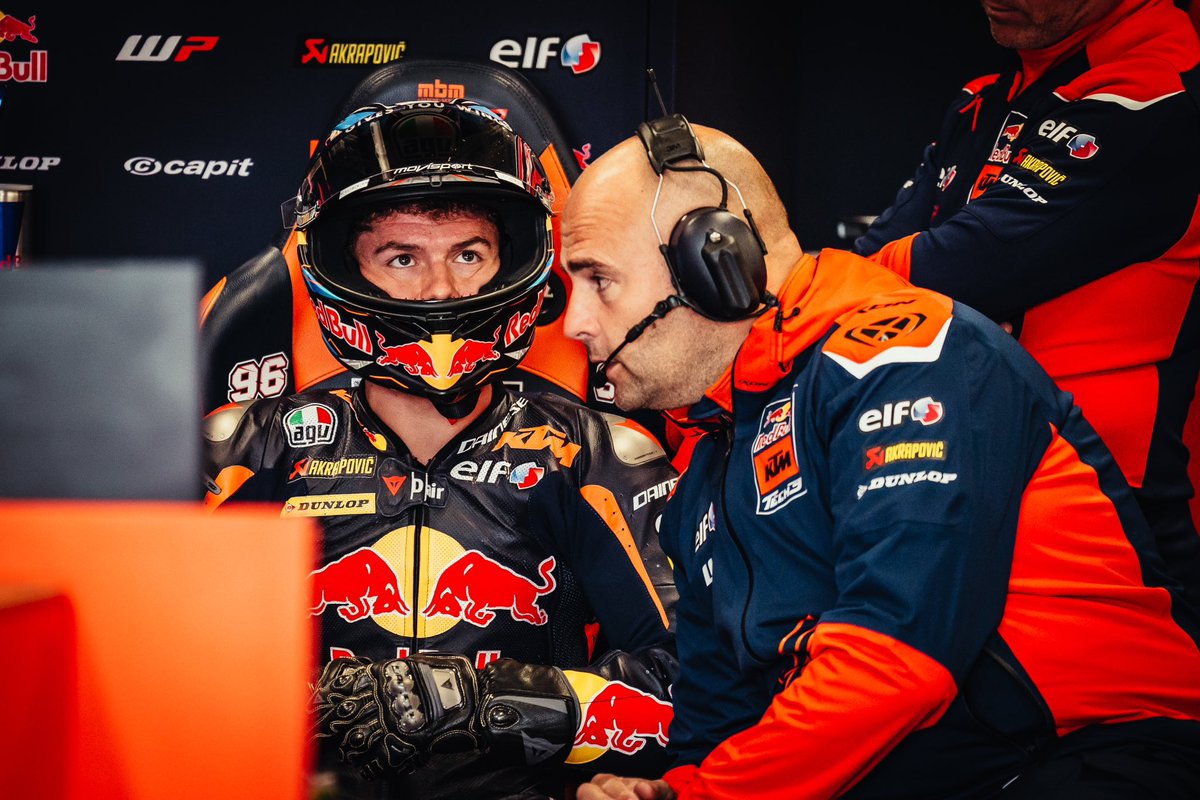 Tech3Racing's tweet image. Friday feelings ✌🏼
So happy to be finally back doing what we love 🤩

#GASGASFactoryRacingTech3 #RedBullKTMTech3 #Tech3ERacing #MotoGP #Moto3 #MotoE #BritishGP