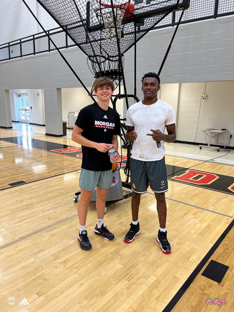 Great to have former Dogs @HarrisonPeaster & @MarquaviousBro1 getting some work in today. Both are going to have great seasons for @WinchHoops & @ncatmbb! Go Dogs! 🔴⚫️