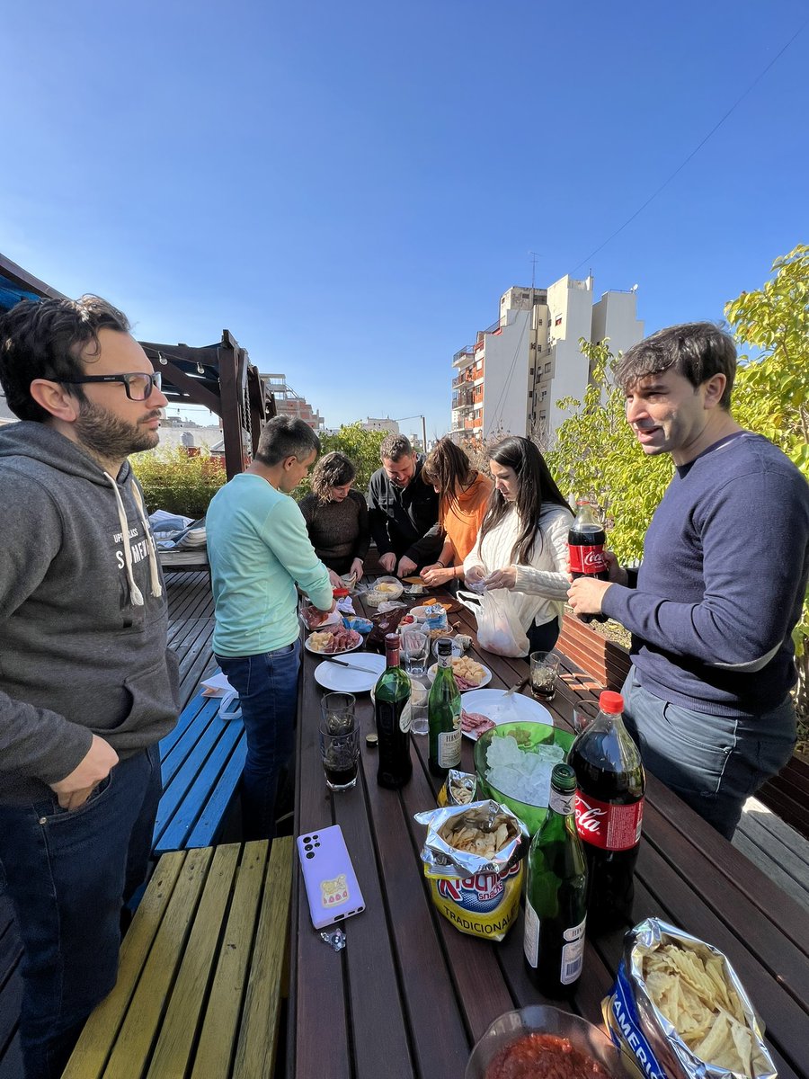 goncy's tweet photo. Venís a visitar a @pepaserotonina a @enviopack y te espera con una picada 🥹 https://t.co/ER8iIe0nJ5