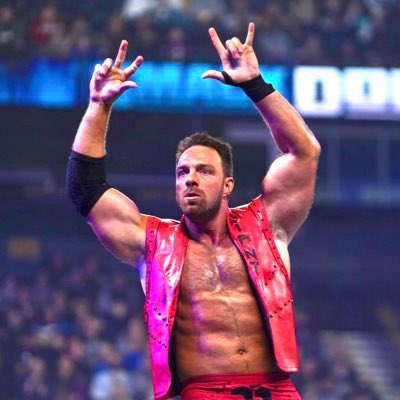 Is LA Knight’s hand symbol supposed to be “ELI” but with a backwards L? @RealLAKnight #EliDrake