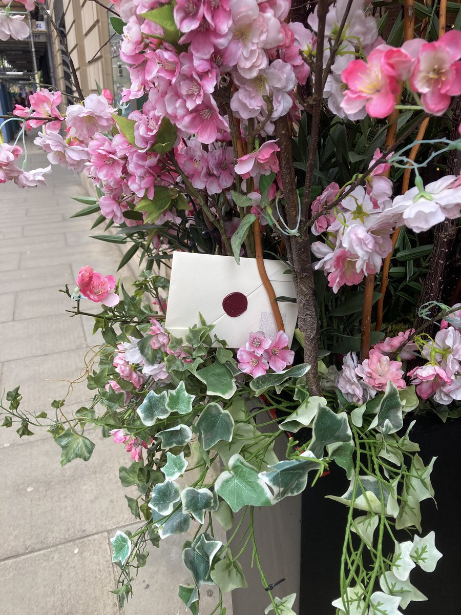 Simeon_Morris_'s tweet photo. Will you find one?
more info: https://t.co/ML1dGMXKid
#edfringe #fillyerboots #paradisefrin ge #fillyerboots #edinburghfringe #edfringe #theatre #edinburghfestival #squarepeg #secretgift #QuickFlyer #tweetthemedia https://t.co/1cGkrIc4FG