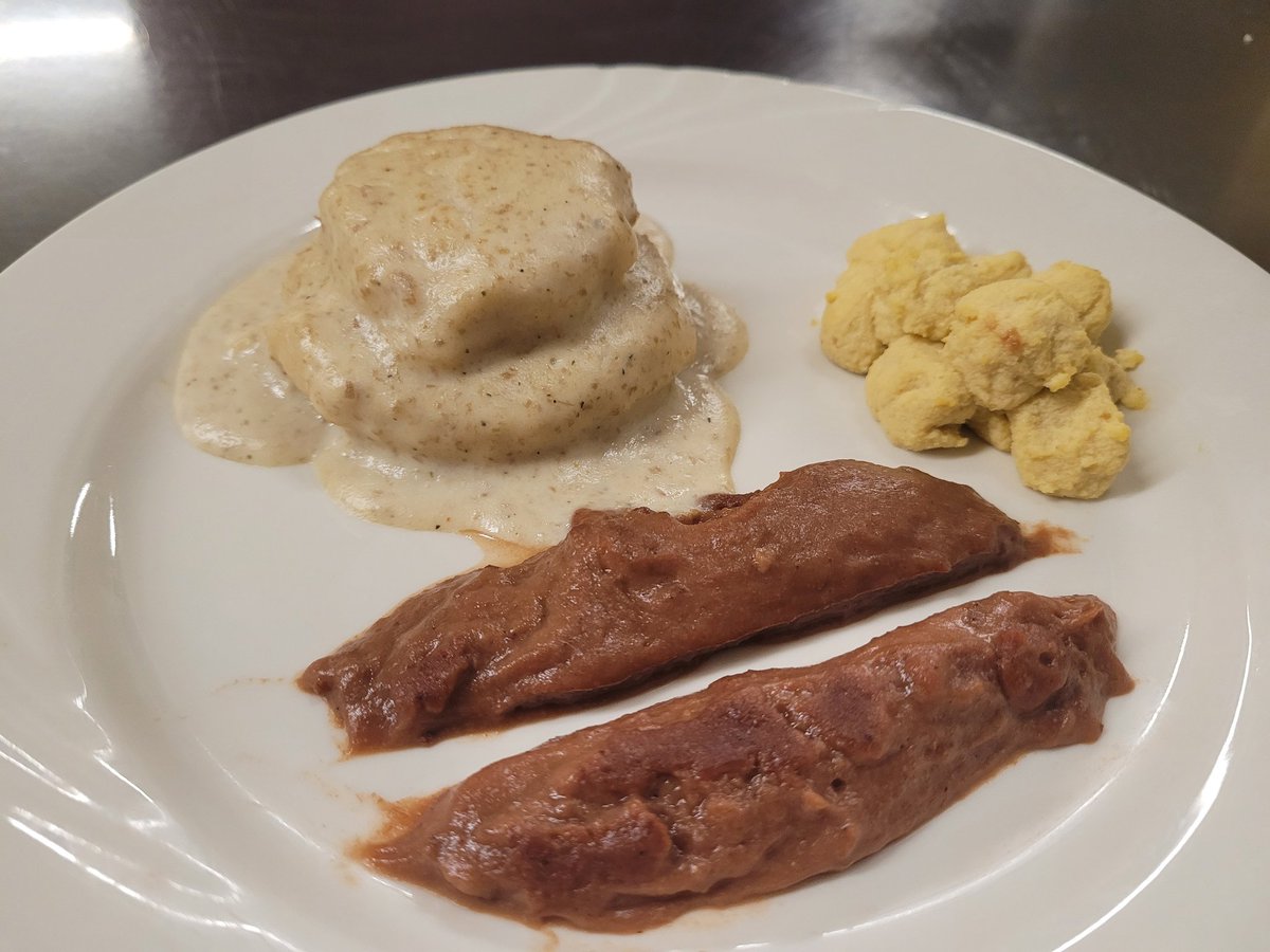 cyberchef67's tweet photo. We are off &amp; running with our flavorful dignity program. Our staff is behind it 100% as shown by these photos. Biscuits, Sausage Gravy, Bacon, &amp; Scrambled Eggs. Country Fried Steak, Mashed Potatoes,  Gravy, &amp; Roasted Corn.@nolafoodguy https://t.co/w82jPWzoan