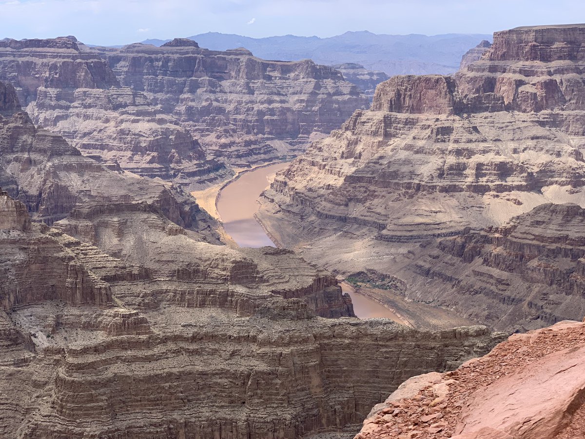 techChirag's tweet photo. Majestic mountains..#GrandCanyon rocks ❤️ was great to be back again..until next time! #EaglePoint #GuanoPoint https://t.co/BCFqchvAKs