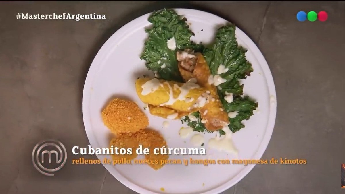 moyrasof's tweet photo. #MasterChefArgentina nos quieren hacer creer que esa pasta con manteca fue mejor que el plato de Rodrigo q tiene diferente texturas, color. https://t.co/2E4b4rsqUY