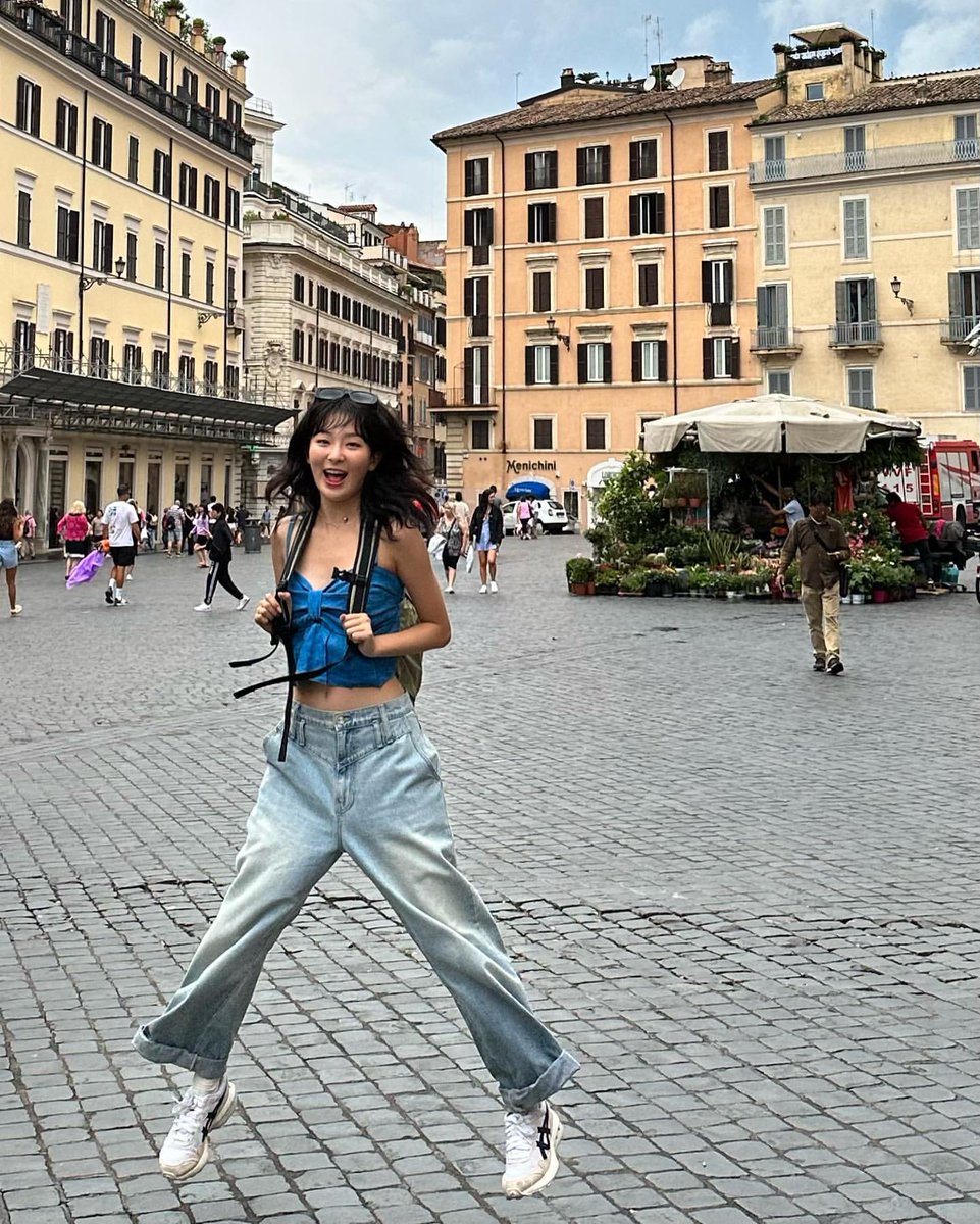 kyradinea's tweet photo. national me day.🧚🏻‍♀️🫧 https://t.co/oBgztQSxue