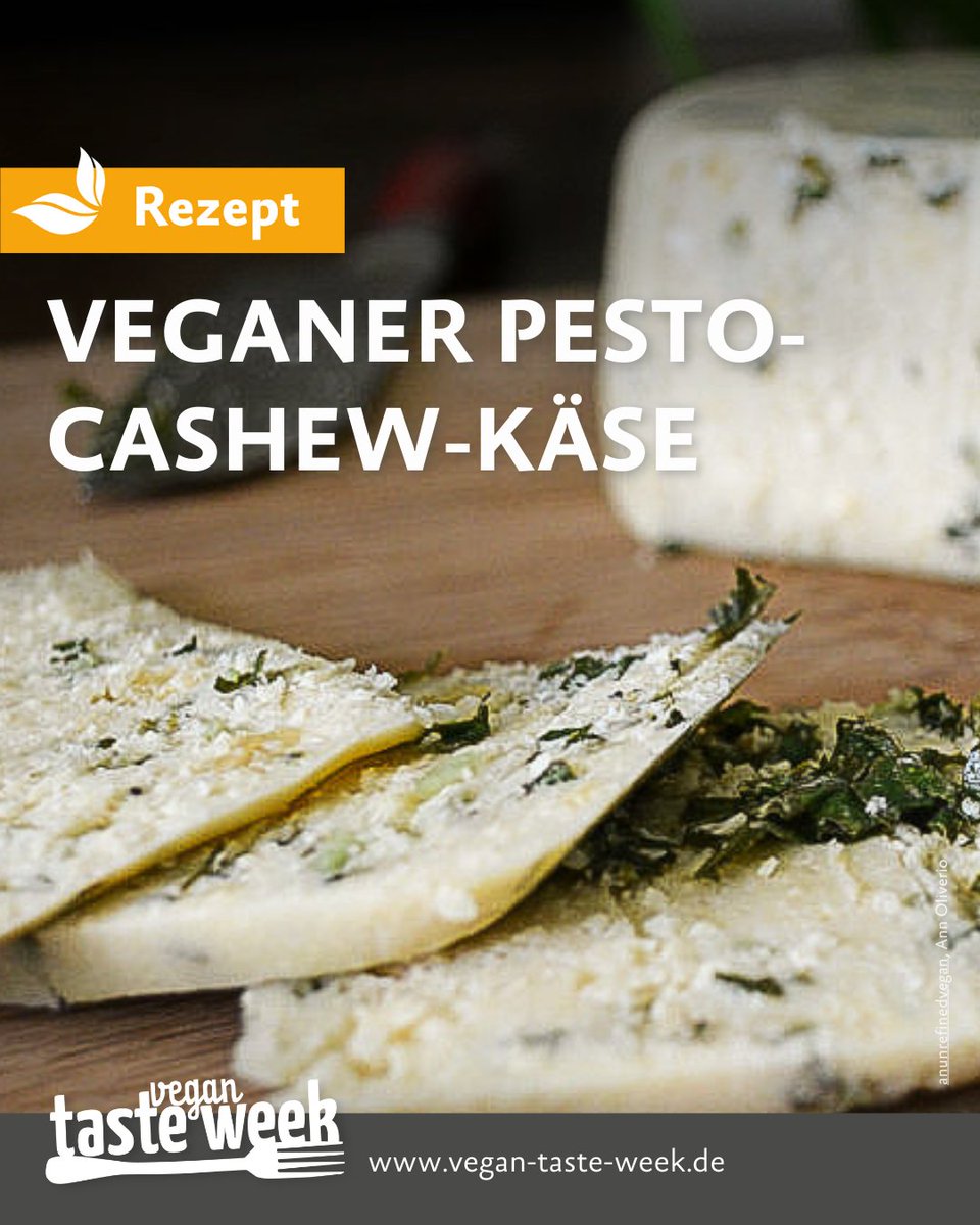 Selbstgemachter, veganer Pesto-Cashew-Käse anyone? ✋ Der Käse ist herrlich würzig, rauchig und im Handumdrehen hergestellt. 
#vegan #käse
vegan-taste-week.de/vegane-rezepte…
