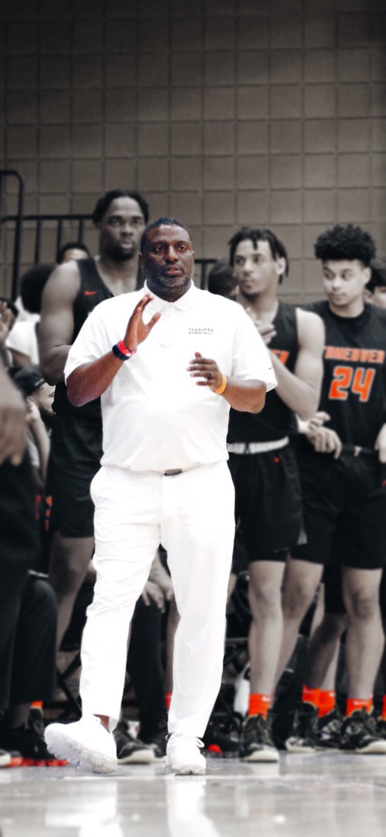 CapitolHoops's tweet photo. Congrats to Doug Martin (@CoachDLMartin1) who has accepted a head coaching job with Overtime Elite (@OvertimeElite).

Martin has a long resume in the coaching world. He coached with Team Takeover (@TTOBasketball) for 12 years before most recently coaching with the Agua Caliente Clippers/Ontario Clippers, the LA Clippers G-League affiliate. 

📷 @jgarvinnn