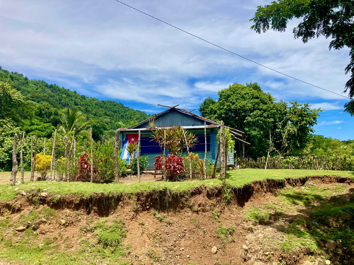 AnleyRosales's tweet photo. Farmer’s life tour. Discover the off the beaten path local life, farms, food, natural pools, organic production of honey and more 
.
.
.
.
 #cuban #revolution #history #nature #farmers #life #tour #cuba #farmerslifetour #bayamotravelagent #sierramaestracuba #horsebackriding #Cuba https://t.co/787H8OUo9m
