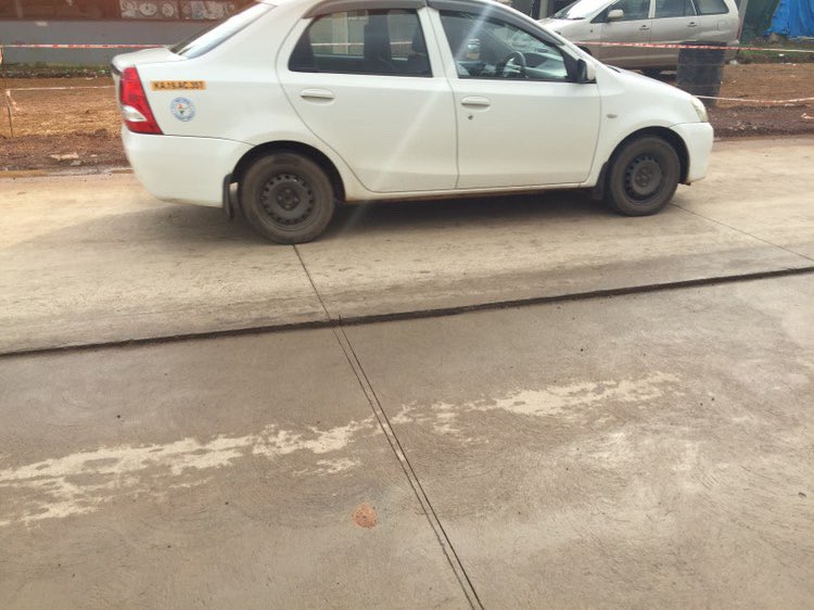 bmangalorean's tweet photo. Authorities mst urgently adrs th alarming gap in th newly cnstrctd road as it hs already led to nearly 9 incidents.ths situation poses a significant risk to public safety, and immediate actn is crucial to prvnt frthr accidents &amp; potential harm to commuters and pedestrians. https://t.co/9R9149irah
