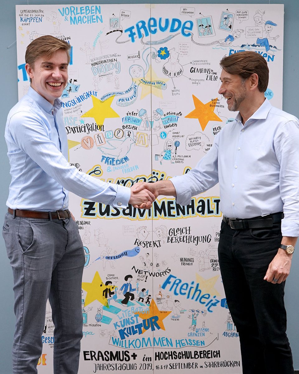 Der neue <a href="/ESNGermany/">ESN Germany</a> Präsident Gavin Pelan hat uns in Bonn besucht.
Themen des Treffens waren z.B. Austausch über Kooperationen sowie die Top ups von #ErasmusPlus für Erstakademiker:innen sowie arbeitenden Studierenden.
Vielen Dank für das Gespräch &amp; den Besuch!