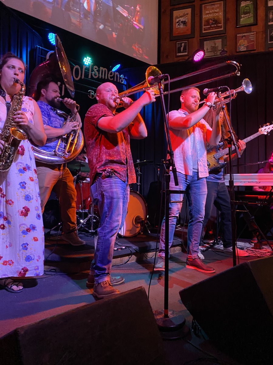 We're so HYPED to be back at Sportsmens Tavern next Friday the 11th for our "Busted on Bourbon St" tribute to the Grateful Dead💀⚡ 2 sets of funky, jazzy, brassy jams all night - starting at 9pm!

#buffalo #buffalomusic #buffalony #gratefuldead #deadhead #brassband #funkband