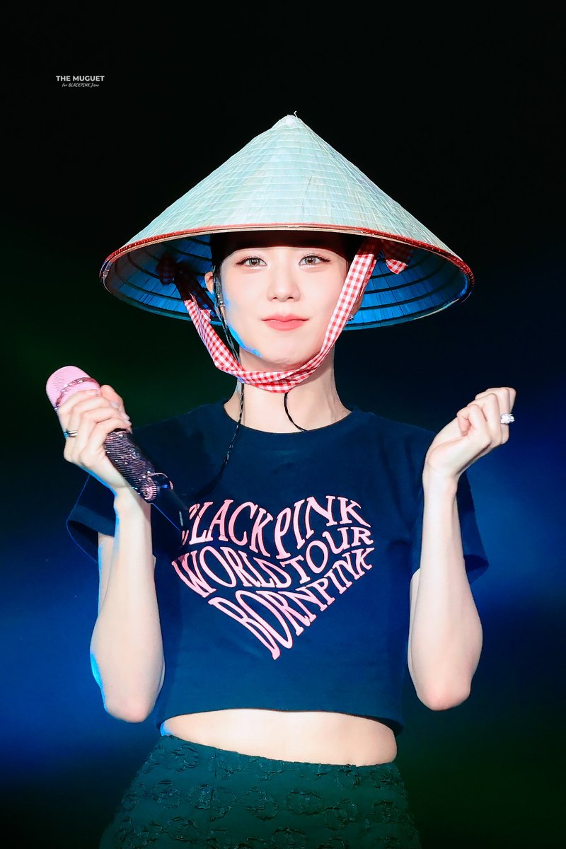 tm950103's tweet photo. 230729 BORNPINK in Hanoi
#지수 #JISOO #블랙핑크 #BLACKPINK https://t.co/MbFYBa7SnC