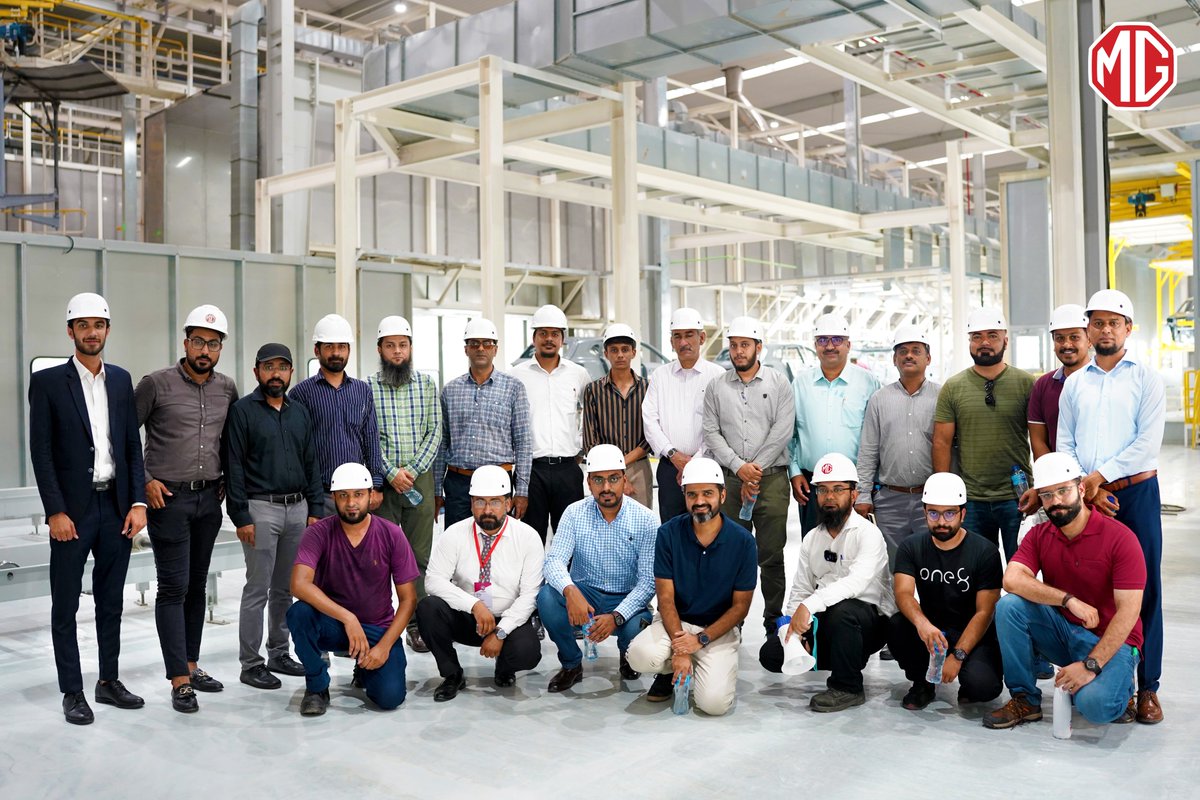 MGPakistan's tweet image. Day 1 of the Visit by Media Professionals kicked off at MG Dealership and showcased the journey of MG, followed by an adrenaline-fueled visit to the MG plant to experience the making of the MG HS Essence and witness the state-of-the-art facility! 

#MGPakistan #iloveMG