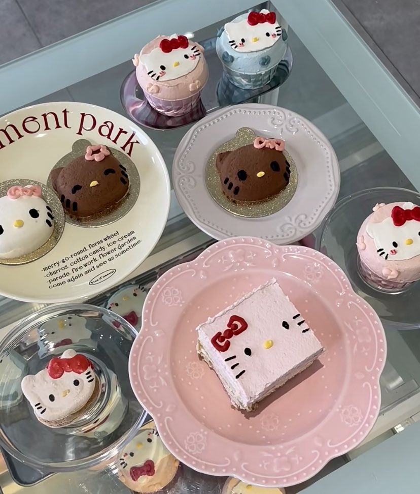 hello kitty sweets 💓