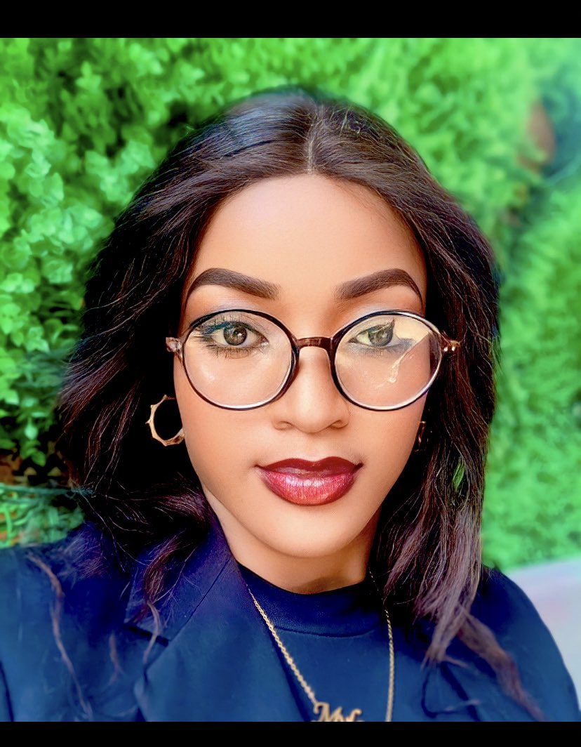 vickybambila's tweet photo. Bon Week-end aux gens bien https://t.co/LG0fRkuq66
