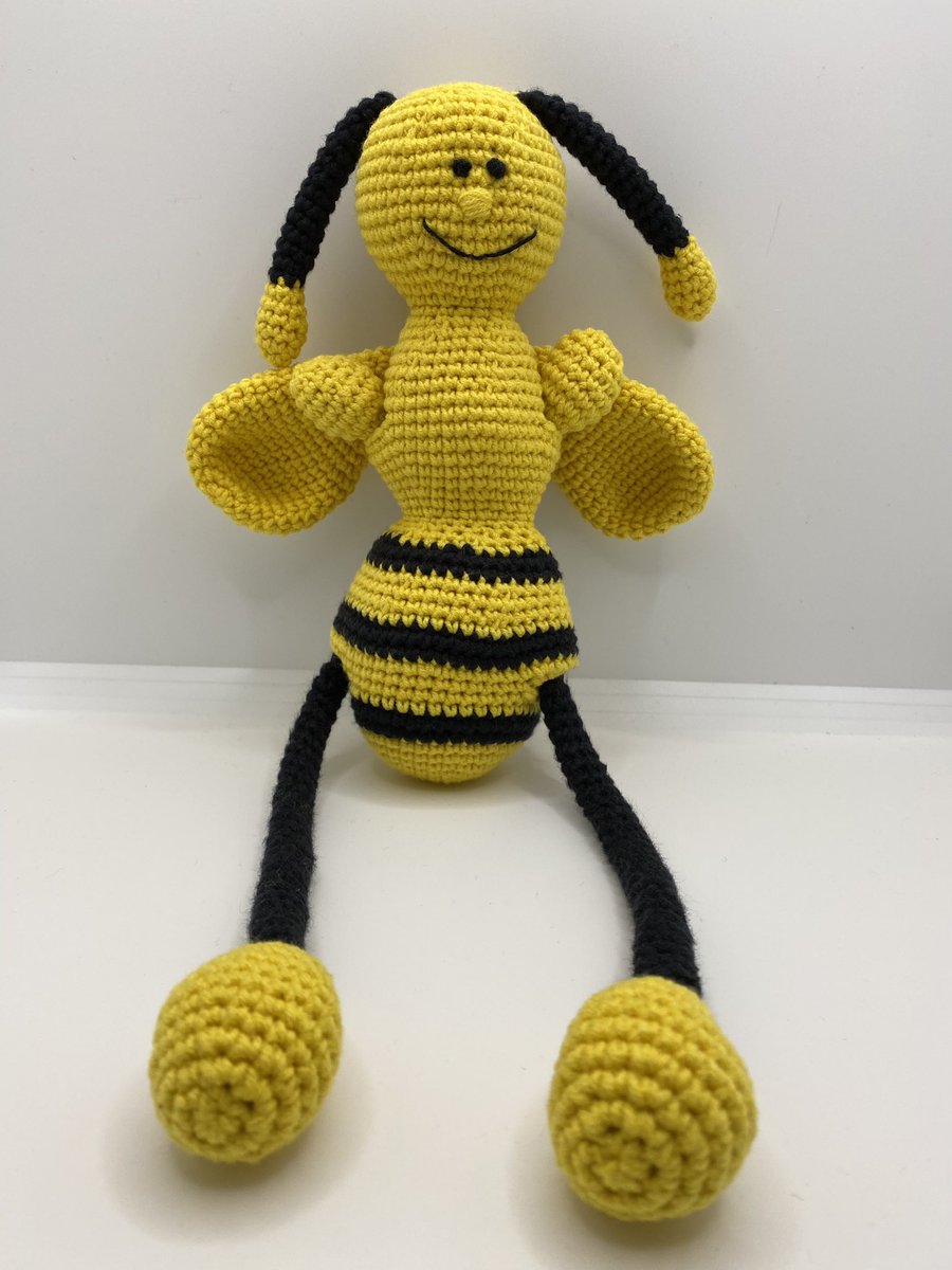 hookedbydebbie's tweet photo. My latest pattern 🐝amigurumi bumble bee with stretchable arms and legs. The pattern is available on ravelry: https://t.co/ZrY1kqIrLz #Bumblebee #crochet #amigurumi #bumblebeetoy #babytoy https://t.co/eQOsu0c6oK