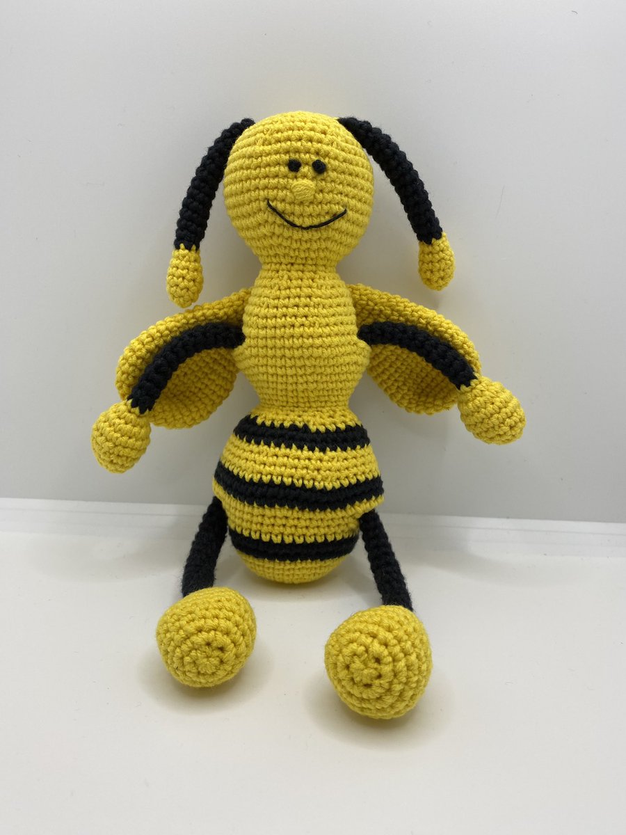 hookedbydebbie's tweet photo. My latest pattern 🐝amigurumi bumble bee with stretchable arms and legs. The pattern is available on ravelry: https://t.co/ZrY1kqIrLz #Bumblebee #crochet #amigurumi #bumblebeetoy #babytoy https://t.co/eQOsu0c6oK