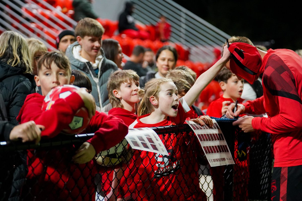 Adelaide United tweet media