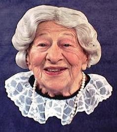 DrBuzz_Forensic's tweet photo. Actress Clara Peller was #BornOnThisDay, August 4, 1902. A manicurist &amp; character actress who, at the age of 81, starred in the 1984 "Where's the beef?" commercials for Wendy's fast-food chain. Passed in 1987 (age 85) #RIP #GoneButNeverForgotten #liveyourbestlife #livelife #BOTD https://t.co/qWYzIGIwRM