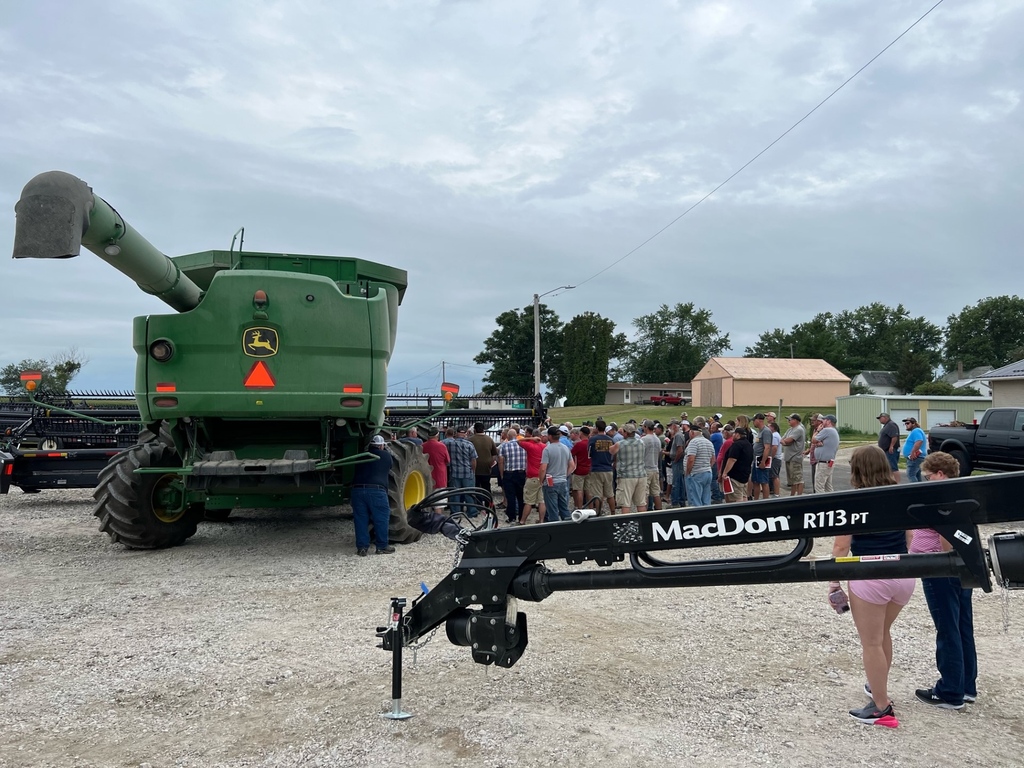 MacDon's tweet photo. Have you been to a combine clinic this harvest season? Combine Clinics are a great way to:

- Gain Insights
- Ask Questions 
- Guarantee Harvesting Performance! 💪

Photos taken at Hartwick Ag in Hartwick, IA this past week. Approximately 200 people in attendance! https://t.co/pfqxPPaPCl