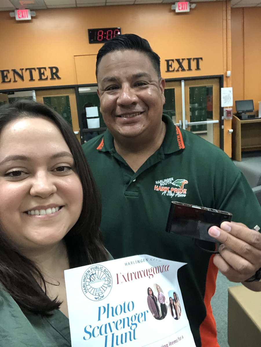 Photo Scavenger Hunt “Tech Support Selfie” #betheinspiration #hcisdlearns