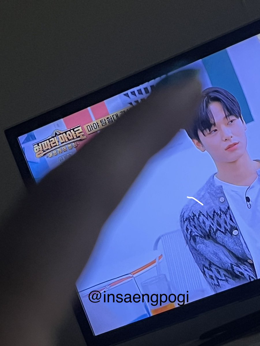 insaengpogi's tweet photo. @IST_THEBOYZ 기특용맹아기고양이 주연아…
덕분에 금요일이 기다려지는 이유가 하나 더 생겻어옹…😻😻 쥬담쥬담💕💕

#주연따라마야로_아홉개의폴라 #형따라마야로 #더보이즈 #주연 https://t.co/xbUHvpr4hT