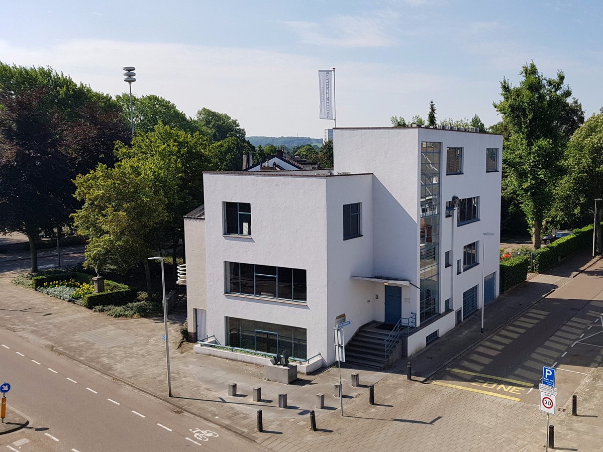 Huis Op De Linde in Heerlen. Bouwjaar 1931. Architect: Frits Peutz #rijksmonument