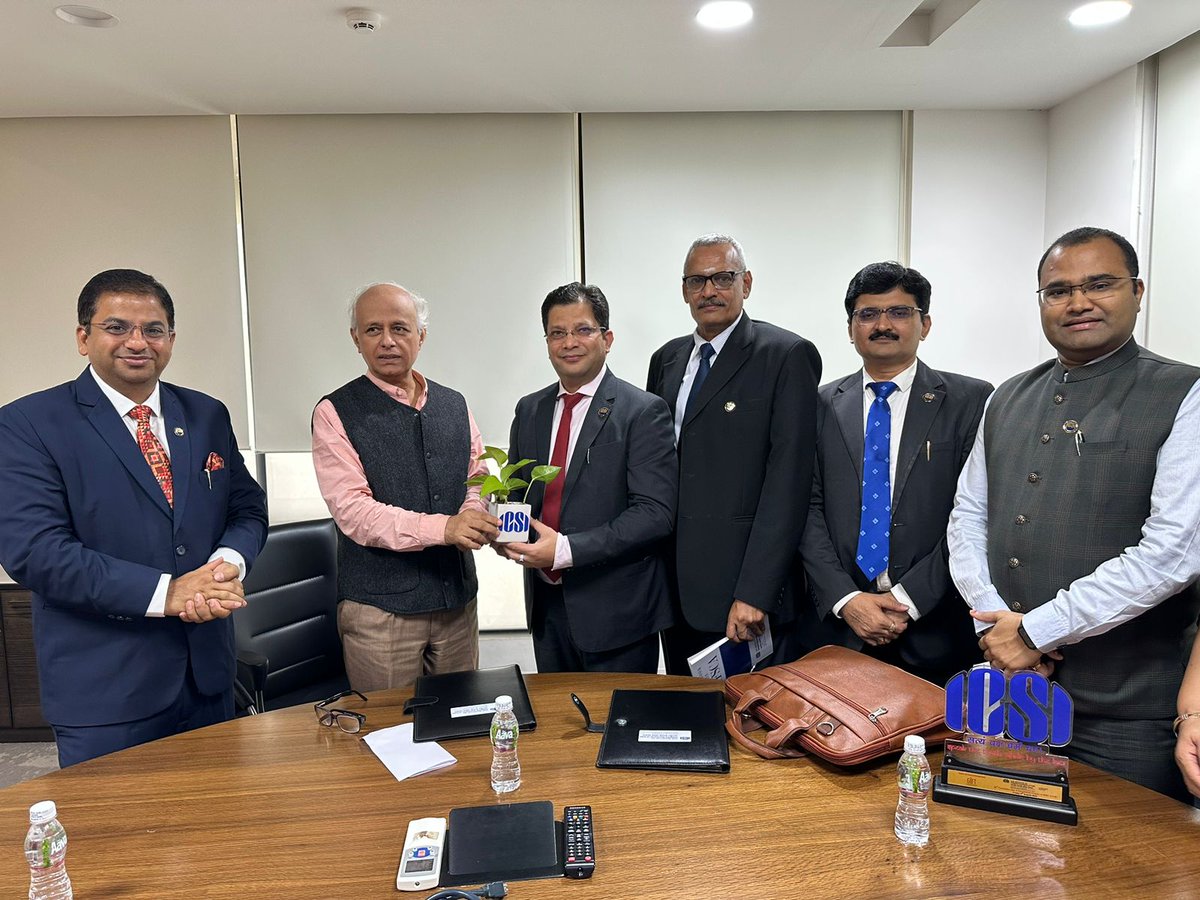 icsi_cs's tweet photo. #ICSI inks MoU with Gujarat International Finance Tec-city in the presence of Sh. Tapan Ray, Former Secretary MCA #GIFT @GIFTCity_ https://t.co/b0AvlHiz8F