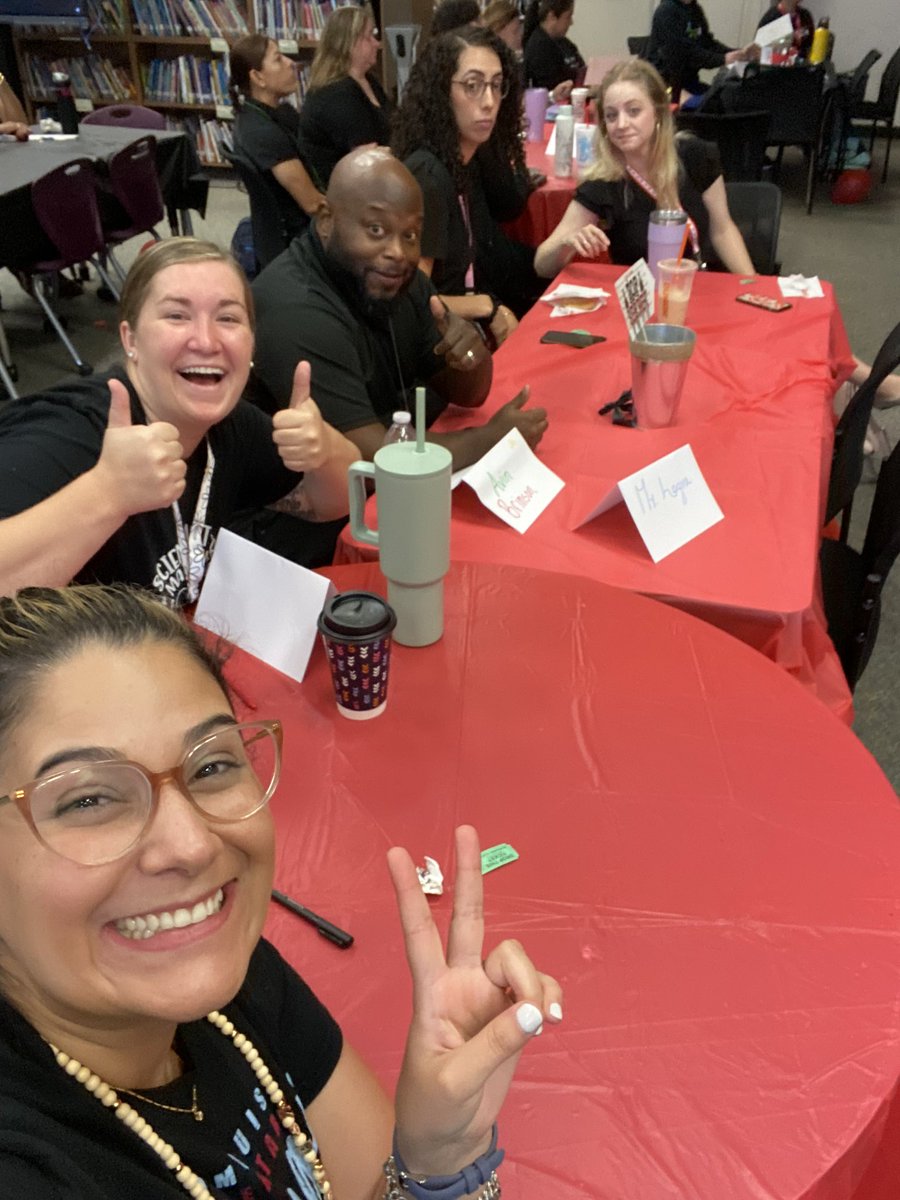 Mrs.S. Rodriguez tweet media