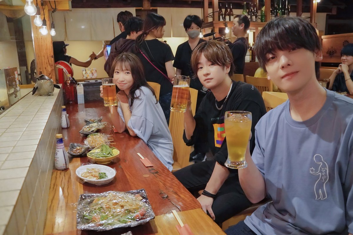 My_kwk_N's tweet photo. Tani Yuukiくんの 「Cheers」 のMVに出演させて頂きました🍻

Taniくん誘ってくれてありがとう〜

共演者様がみんな豪華で緊張しちゃいました笑

素敵なMVなので是非観てくださいね

#乾杯リレー

https://t.co/LeOx1dIDeu https://t.co/uiyiZlgOht