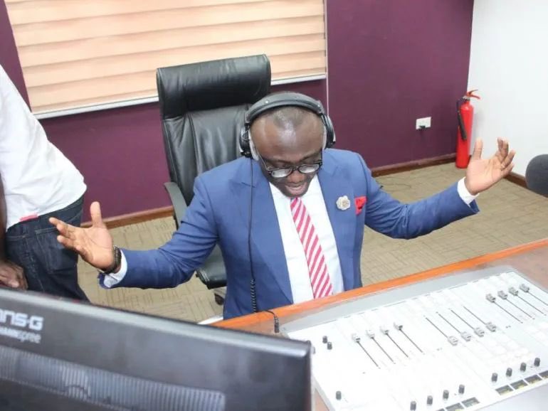 TheRealBolaRay's tweet photo. It has been GRACE thus far. 

A big thank you to every individual that believed in the dream. 

#StarrAt9 

2/4 https://t.co/Nn4q2eAdZt