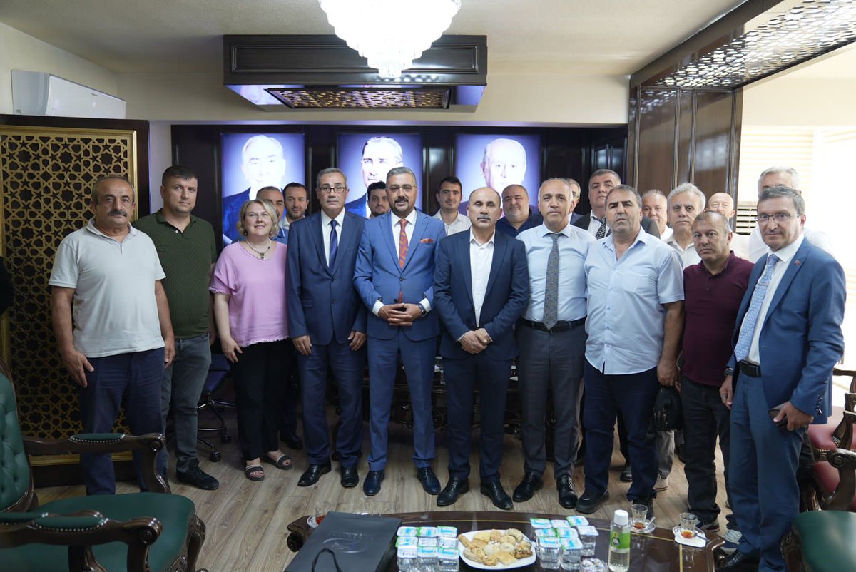 Türk Büro-Sen 9 Nolu Şube Başkanı Sn. Ömer Çakmak ve Yönetimi, İl Başkanımız Sn. Alparslan Doğan’a hayırlı olsun ziyaretinde bulundular.
Nazik ziyaretlerinden dolayı teşekkür ederiz.
#ankara #mhp #gündem #bugün #cuma