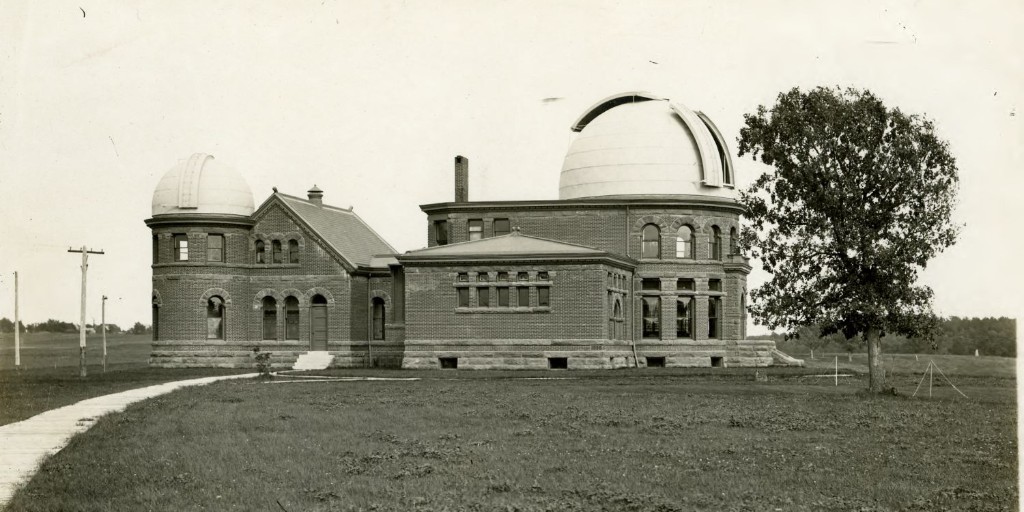 MnDigLib's tweet photo. The Goodsell Observatory @CarletonCollege, built 1885-1887, used astronomical data to provide an accurate time of day for railroads from 1888 through 1931. Time for a star-themed #ArchivesHashtagParty here, @USNatArchives? #ArchivesScience #Astronomy https://t.co/d3bEMFvwwq