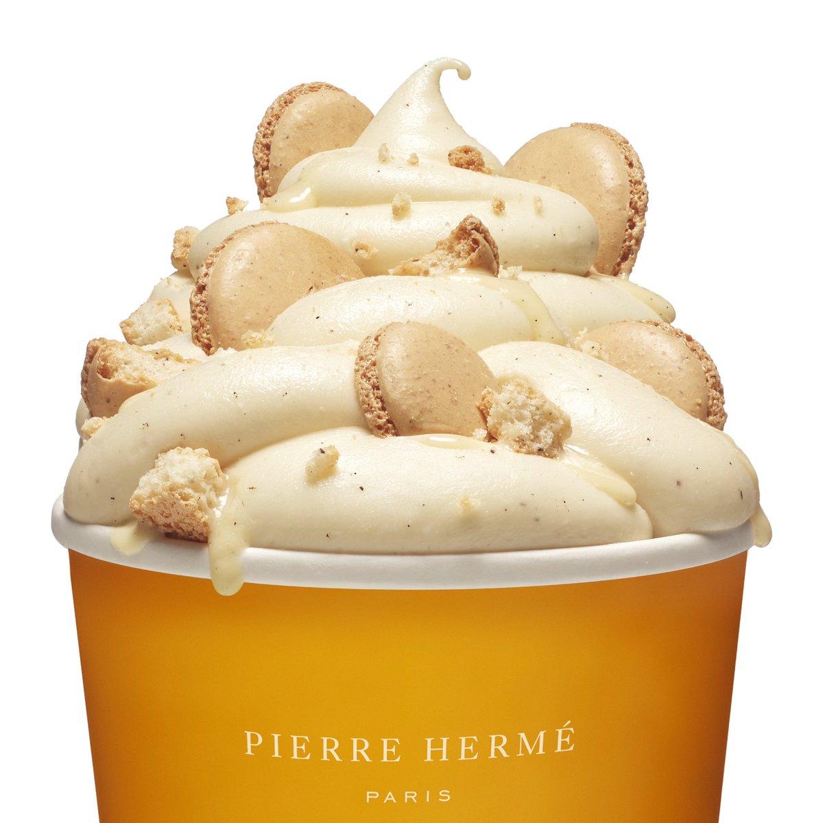 PierreHerme_FR's tweet photo. Dans ce pot glacé, toute l’élégance du parfum #InfinimentVanille associé au goût, à l’amertume et la texture du #Macaron à l’amande. On fond pour cette association de saveurs unique et incomparable des vanilles de Tahiti, du Mexique et de Madagascar.
#PierreHermeParis https://t.co/2ub5ggesev