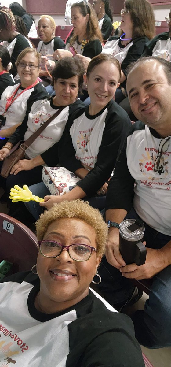 pnkprl1908's tweet photo. Ready for an awesome new year!!!  @AldineISD @StovallPK_AISD #AldineConnected #AldineStart23 https://t.co/KG4qffuPLA