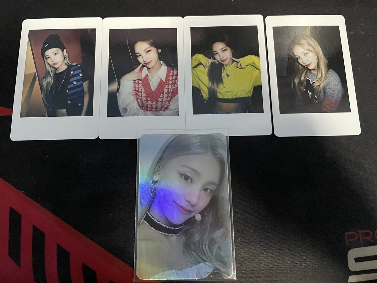 angalic92630245's tweet photo. yeji withfan holo qyop
polaroid set qyop
Wts itzy 있지 포카   
공방포카 양도
 wtsitzy  #wtbitzy wtbitzy #pasarITZY #wtsitzy https://t.co/RHku6k2zuK