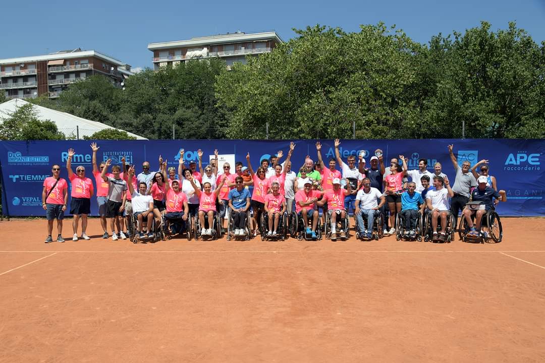 Game_Comm's tweet image. Conferme, novità e graditi ritorni 😍 I mesi di giugno e luglio sono stati davvero intensi, come ufficio stampa abbiamo infatti seguito 8 tornei 🎾

Ora ci riposiamo un po' per tornare carichi più che mai per il finale di stagione 💪

#tennis #tennislife #tenniscourt #gamecomm