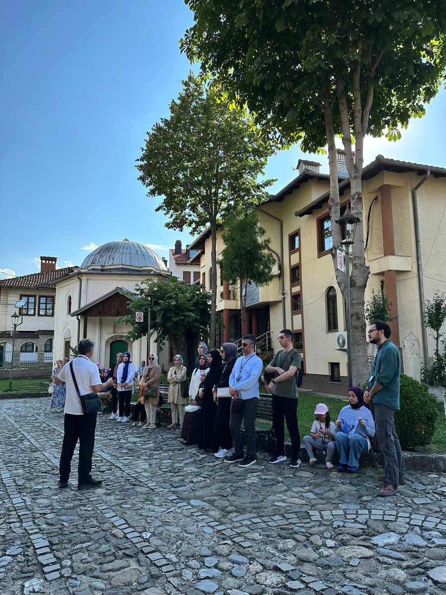 seyirdefteritur's tweet photo. Seyir Defteri ekibi çok sevilen rotalarımızdan biri olan Balkanlar'ı keşfetmeye devam ediyor. 5 ülke ve Mostar, Kotor, Üsküp ve Saraybosna'nın da içinde yer aldığı 20'ye yakın şehri keşfettik🌏

#seyirdefteritur #balkanlar #üsküp #mostar #saraybosna https://t.co/SjQGGueh3d