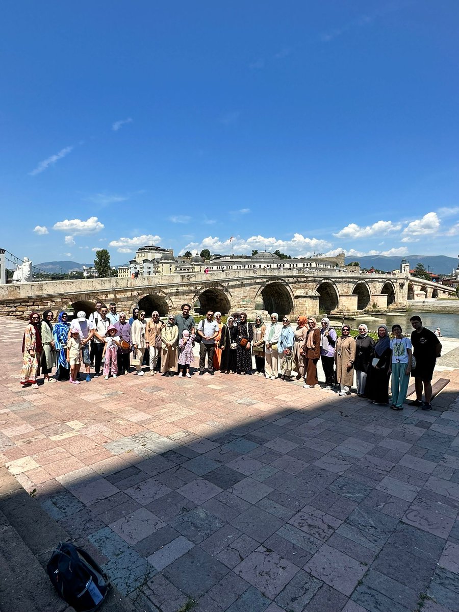 seyirdefteritur's tweet photo. Seyir Defteri ekibi çok sevilen rotalarımızdan biri olan Balkanlar'ı keşfetmeye devam ediyor. 5 ülke ve Mostar, Kotor, Üsküp ve Saraybosna'nın da içinde yer aldığı 20'ye yakın şehri keşfettik🌏

#seyirdefteritur #balkanlar #üsküp #mostar #saraybosna https://t.co/SjQGGueh3d