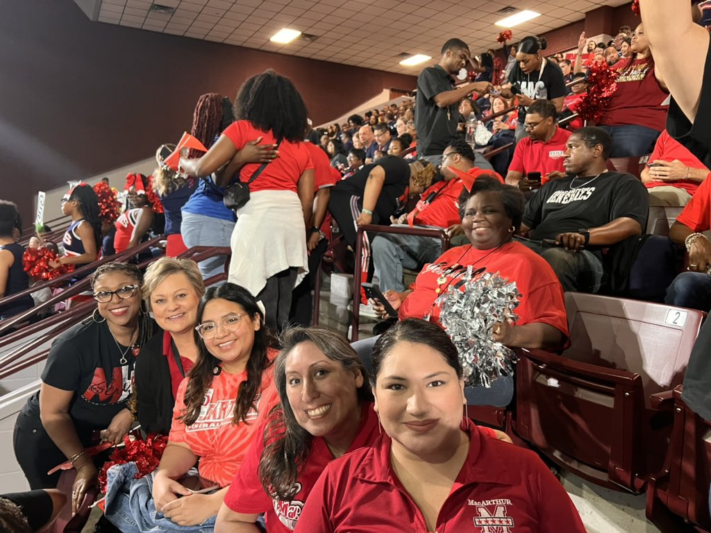 Claudia Turcios 🇸🇻 🇧🇿 tweet media